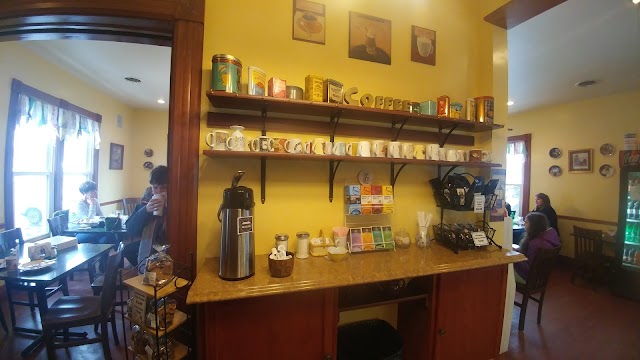Nonies Bakery & Cafe