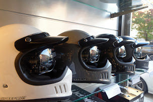 Photo n°9 de SPEEDWAY NICE à Nice (Magasin de pièces et d'accessoires pour motos)