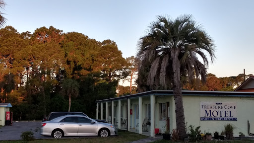 Treasure Cove Motel