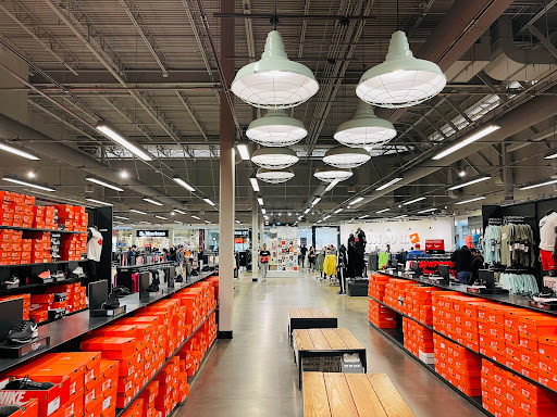 Nike Factory Store - Vaughan Mills - Thumbnail