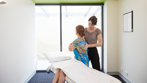 Debra osteopathy Logo