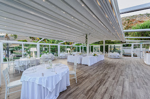 Photo n°6 de KE FRANCE à Tremblay-les-Villages (Magasin de stores et de rideaux)