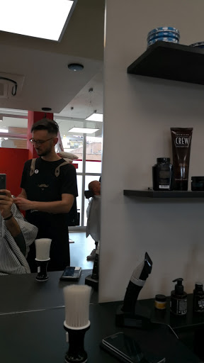 L'Uomo la Barberia - Thumbnail