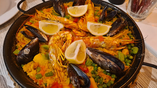 La Riviera Food & Drinks - Thumbnail
