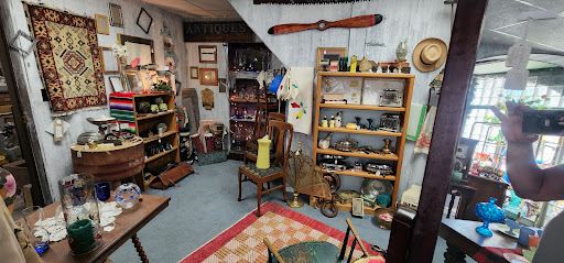 Pop's Uniquities LLC Antiques And Vintage - Thumbnail
