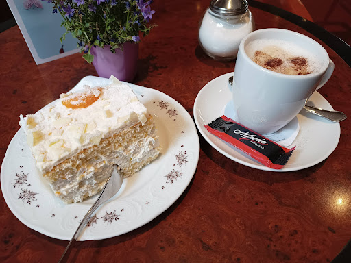 Café Bistro C'est La Vie Pferdemarktpassage - Thumbnail