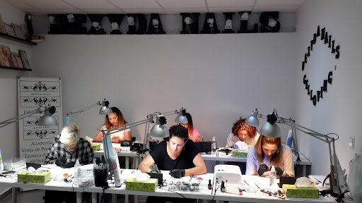 Centro de estética y formación Dexyda Nails - Thumbnail