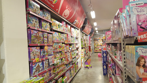 HOUSE & Maxi Toys Gallery - Italy
