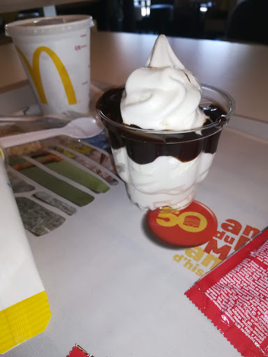 Photo 3 - McDonald's Sallanches