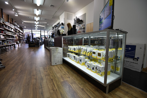 Lucas Electronics - Visual