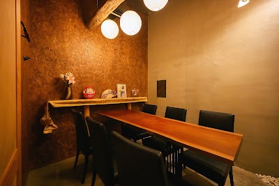 炭焼きと現代和食ろおじ