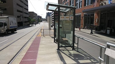 Wisconsin Avenue Northbound