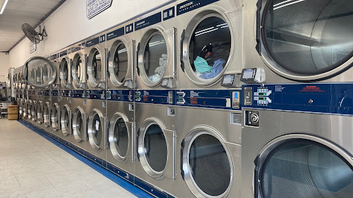 Highland Center Laundry