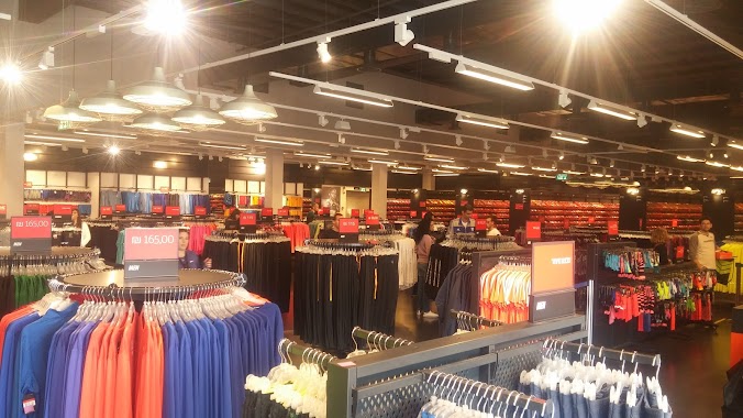 Nike Outlet Store Krayot, Author: גיל שיקולסקי