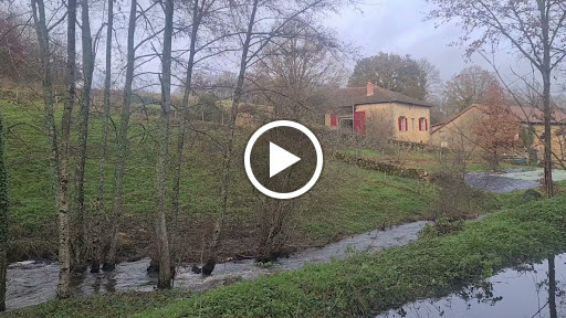 Photo de Chambres d’hôtes Clos de l'Arthonnet : petit-déjeuner et wifi gratuit, parking sécurisé, cuisine d'été à Flavignac (87230)