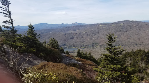 Grandfather Mountain Hiker Parking - Thumbnail