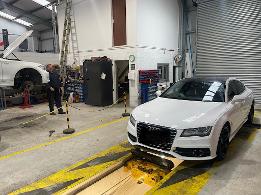 Crestlands brake & MOT Testing Facility Ltd - Thumbnail