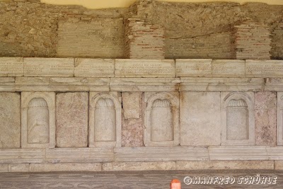 Sagalassos Fountain House and Neon Library