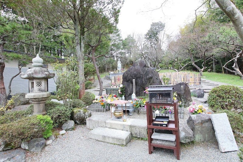 琵琶湖動物霊園