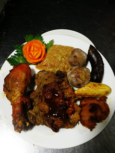 Restaurante la pirámide pescana