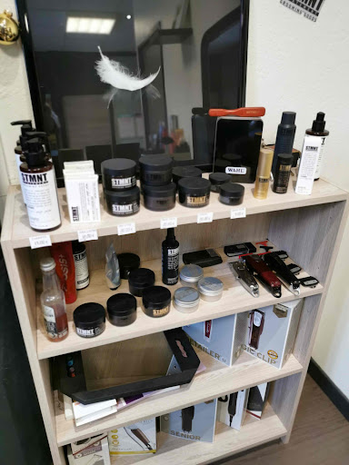 Chez le coiffeur peyrestortes - Thumbnail