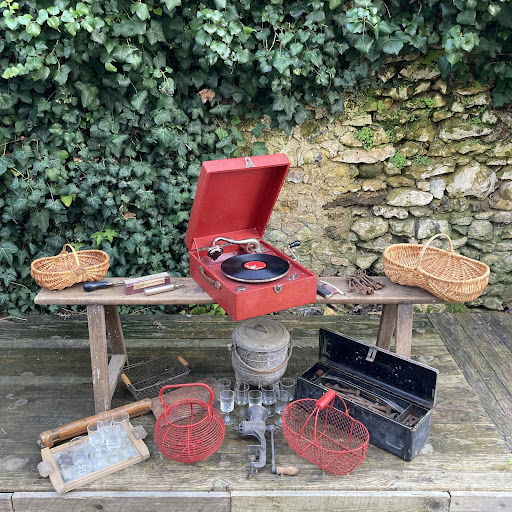 GARBAGE Bric à Brac - Thumbnail