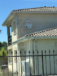 Photo n°21 de Rénovation Bauer Sèvres - Couverture Charpente Réparation Fuites Démoussage Ravalement Façade Toiture Hauts-de-Seine 92 à Sèvres (Façadier)