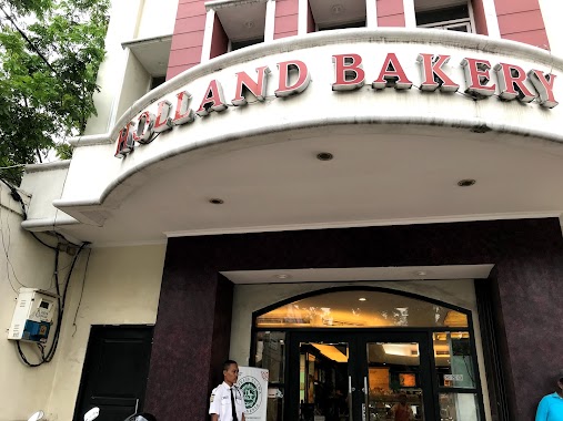 Holland Bakery - Cibubur, Author: Siswana Purwadi