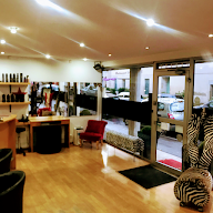 RELOOKING SANDRA ,Relooking , coiffeur - visagiste, coloriste et maquillage à Dijon