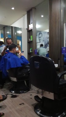 Shinta's Barbershop, Author: And Hsn