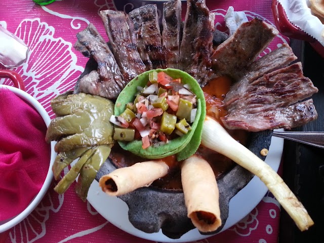 La Cazota Grill