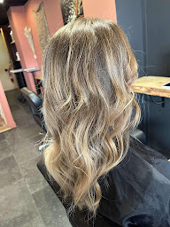 Photo n°15 de HARPER'S LESQUIN Artisan Coiffeur & Barbier à Lesquin (Salon de coiffure)