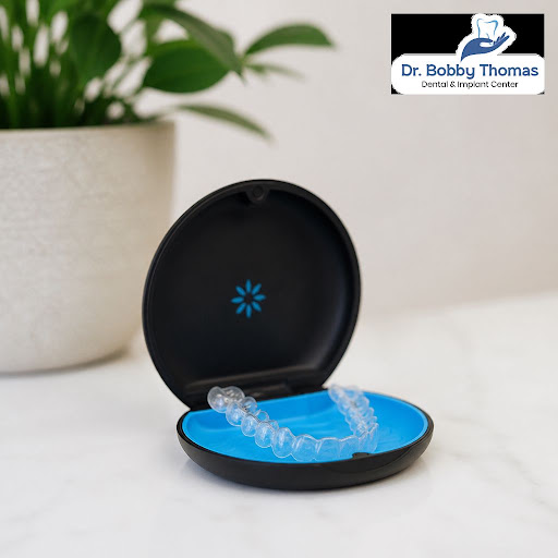 Thinking about straighter teeth without metal braces? At Dr. Bobby Thomas Dental Clinic & Implant…