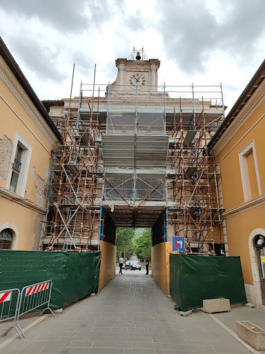 Roman Gate