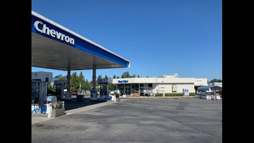 Twin Rivers Chevron & food mart