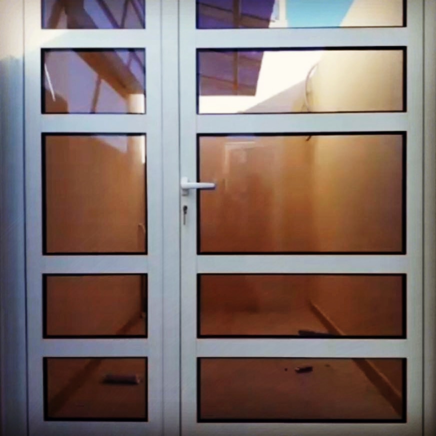 رواد الهمه للألمونيم والزجاج - صورة 2