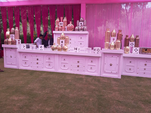 One of the most talked about trends for weddings is the live counters as a compliment to the trad… post image