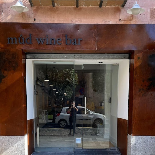 Mût wine bar - Visual