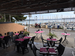 Photo n°26 de L' atelier restaurant à Istres (Restaurant méditerranéen)