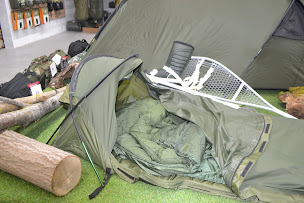 Photo n°9 de Le Bivouac Saint Bonnet de Mure à Saint-Bonnet-de-Mure (Magasin d'équipements et accessoires pour la police)