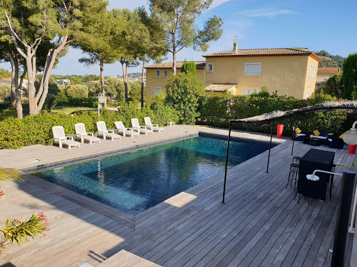 Photo de FH Piscines à Ollioules (83190)