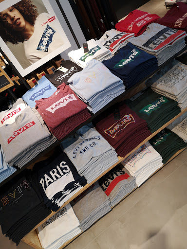 Levi's® Factory Outlet Saint Julien les Villas - Thumbnail