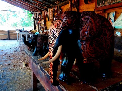Photos of Oak Ray Woodcarving