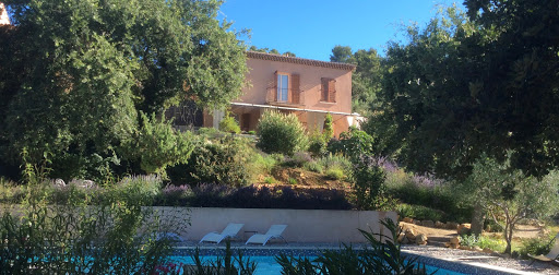 Photo de La bastide du mûrier - chambres d’hôtes - piscine - Jacuzzi - Cotignac - Provence - Var à Cotignac (83570)
