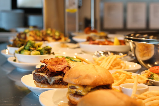 Zig Zag Smokin' Burger by null