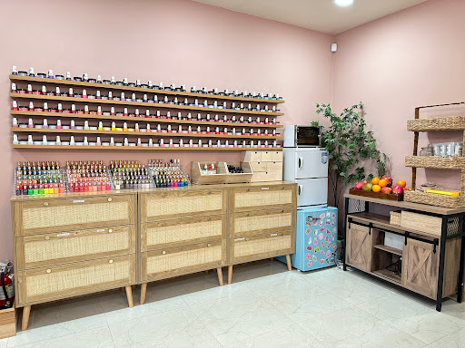 LuxeElle Nail Boutique - Thumbnail