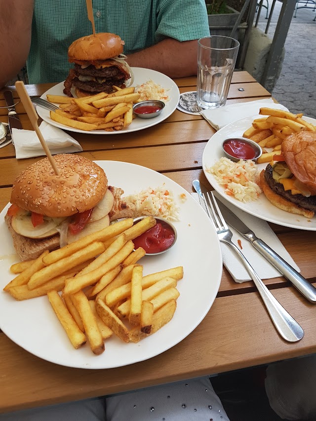 Lichtenberg Burgerbar