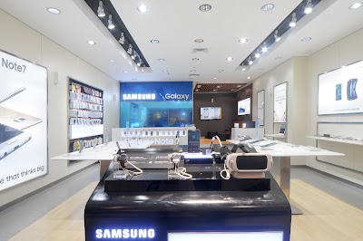 Photos of Samsung Experience