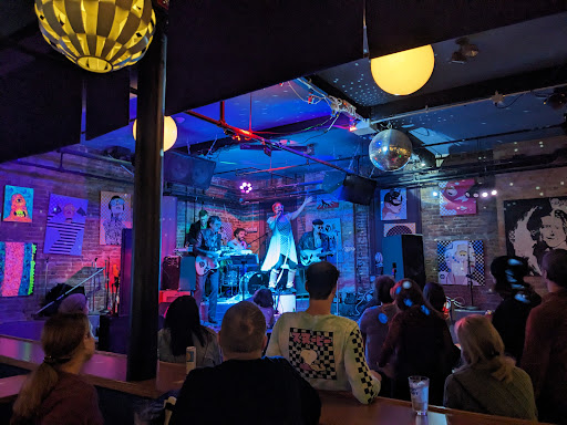 Skylark Lounge - Thumbnail
