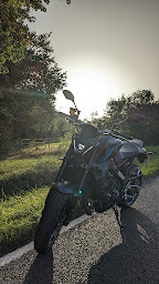 Photo n°8 de Yamaha Rent à Paris (Service de location de scooters)